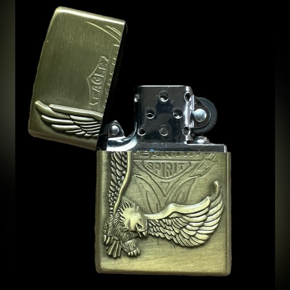 American Eagle Vintage Lighter - Picture 1 of 2